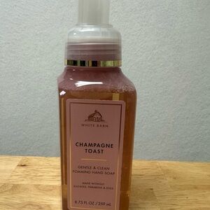 White Barn Champagne Toast Foaming Hand Soap